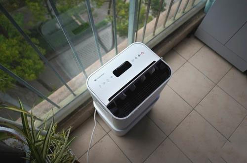 新風(fēng)除濕機(jī)72L/D (38工況下)